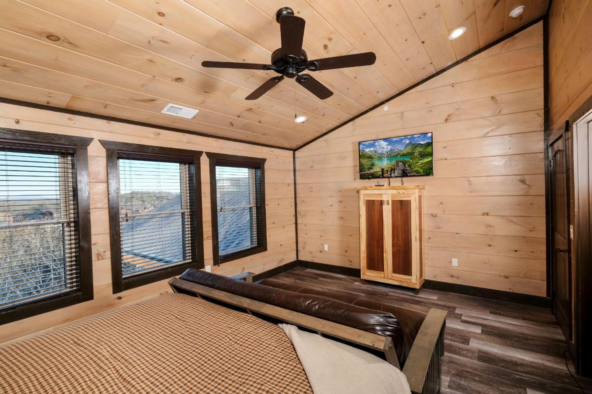 Swim And Gym Mansion Villa Pigeon Forge Eksteriør billede
